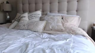 Chloes_house cam recording 2015 August 11-22.03