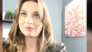Insane, ArianaGranti squirts in free