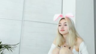 elizabeth__gray white langerie