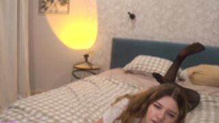 coyness_geneva webcam show 2022-11-04