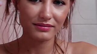 Cherry_beauty in her bathroom playing