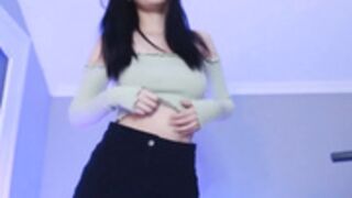 Cute Asían Amiliyan