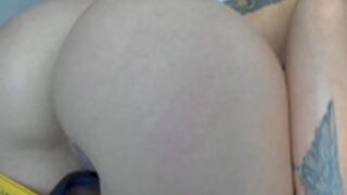 KimTylor_ 2022-12-09 21_06