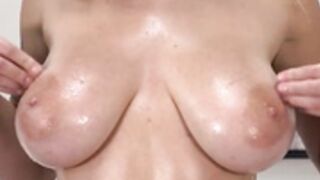 Gabby Carters bouncing tits