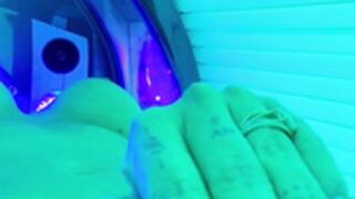 Asa Akira on solarium mast