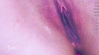 Labia and clit twitch and jitter by themselves 4 25 min