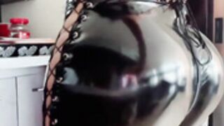 Delicious Milf in leather suit