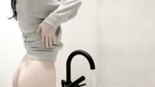 Hannahowo Nude Bathtub Video