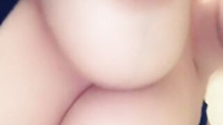 Snowbunnyy OF - boob jiggle