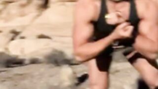 Hottest girl Hulk-out ever