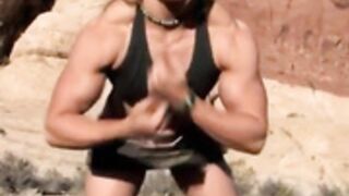 Hottest girl Hulk-out ever