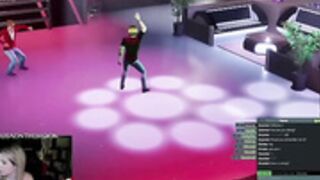 kimilee22 playing video game befor geting naked