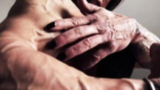 Paloma the most vascular woman on Earth flexes in bed