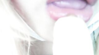 mie mie jiang banana