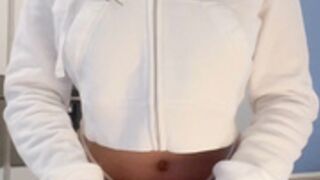 Cutegeekie - Orgasm on the kitchen