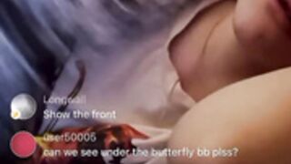 Sexy clapper nipslip