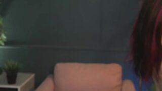 ella_knockers_xl    2022-06-01