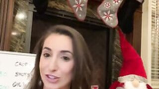 Christina Khalil - Christmas Hit Livestream