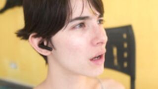 maria_alfonsina sucks yellow room