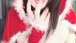 Yuouziaaa santa claus masturbation