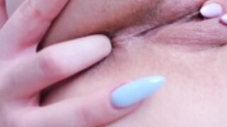 arilaviee pussy close up