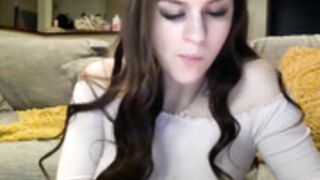 basicbrunette 2022-12-05_19-49-34_455