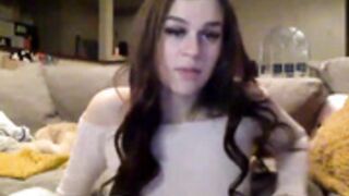 basicbrunette 2022-12-05_19-49-34_455