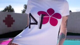 Evie Rain Korpsekitten Kawakami Poolside