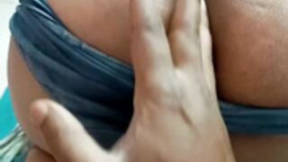 COUPLLE_VILLAGE wet pussy fingerring and boobs message