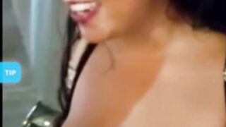 sexkittenalex101 dancing and getting groped