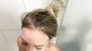 Sabrina Demartini mamando fã dotado