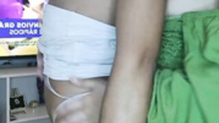 Jovencitas tocandoce entre ellas