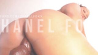 chanel foxx black dildo ride camshow