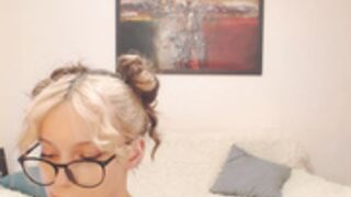 Deryubanny Nana 2022-12-20 Twerk Perfect Tiny Ass Tease