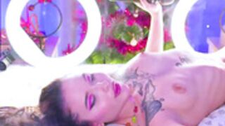 earlyflowerr Eats own cunt & super fake squirt @13:00*