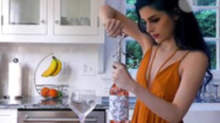 kati3kat - Window Peak