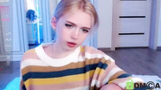 Small_Blondee 2022-12-25