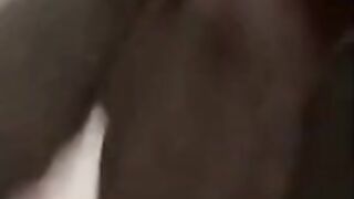 Nice girl show b°°°_s