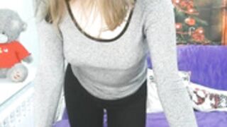 UpyyyLili have any this girl naked plz