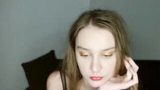 worstcamgirlever 2022-12-19_15-36-46_289