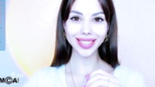 hottie_lola  2022-12-28  fantastic beauty naked