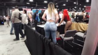 andrea abeli candid exxxotica