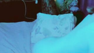 Michelle_swan naked bed