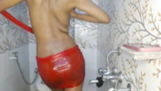 Sweetsia private bathing show