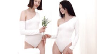 threesome Margo Von Teese