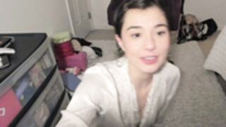 Brei_elle Nipple Slip Live Twitch