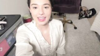 Brei_elle Nipple Slip Live Twitch