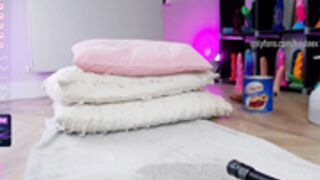 Hayleex naked anal fuckmachine (Jan-04-2023)