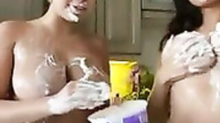 Mati and Yasmine Lopez