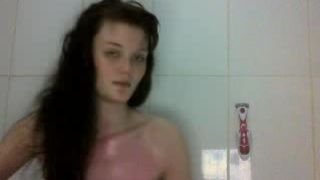 Eleanor - 18yo UK Chick pt3 - in the bath